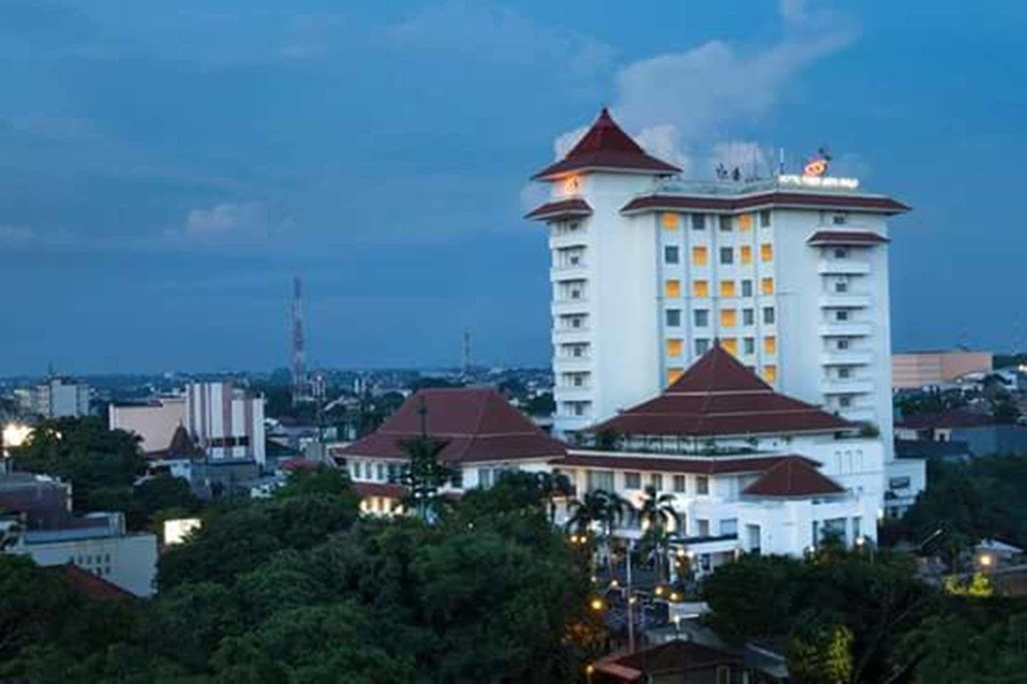 Hotel Sahid Jaya Solo Exterior photo